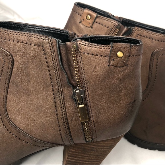 Clarks Brown leather booties Mission Halle Sz 10 M - Picture 10 of 15